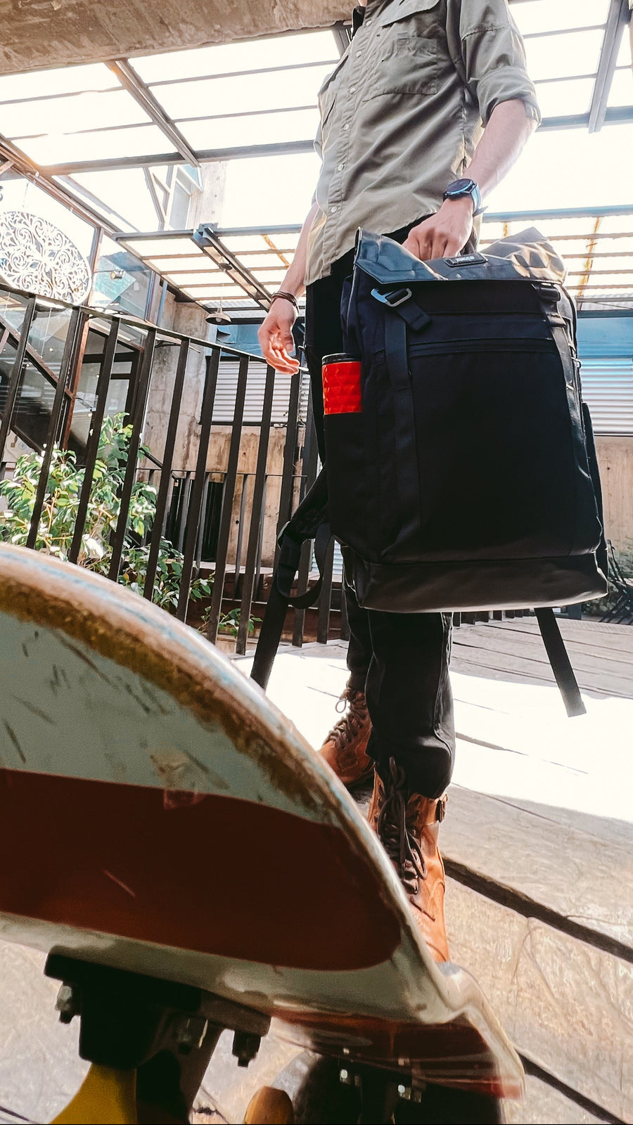 Mochila Bangkok Negra para Notebook 17 Pulgadas | Liviana y Moderna - Zucca