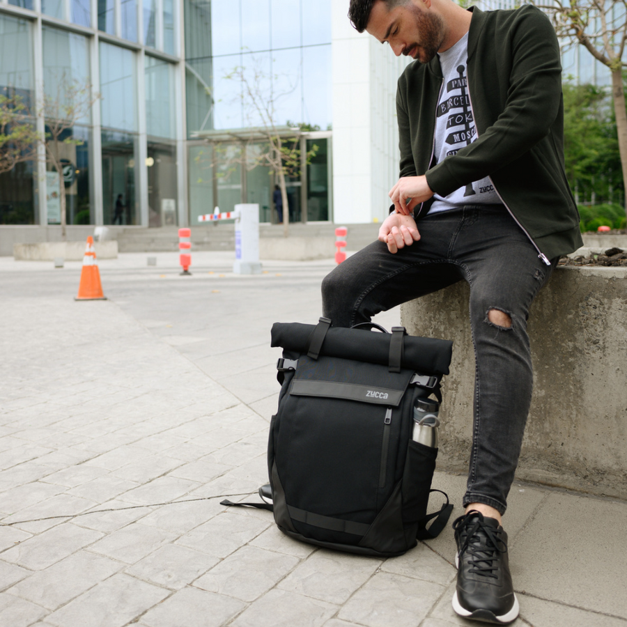 Mochila Brisbane Negra para Notebook 16" | Roll Top
